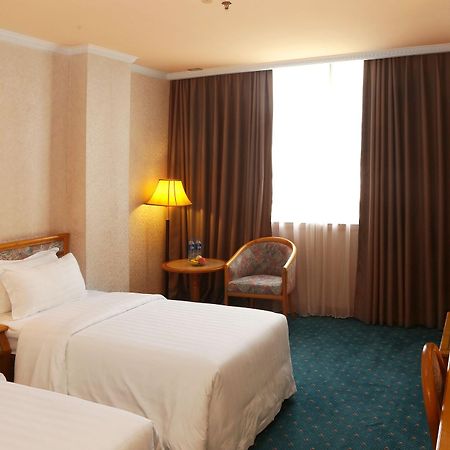 Golden City Hotel Fosan Kültér fotó
